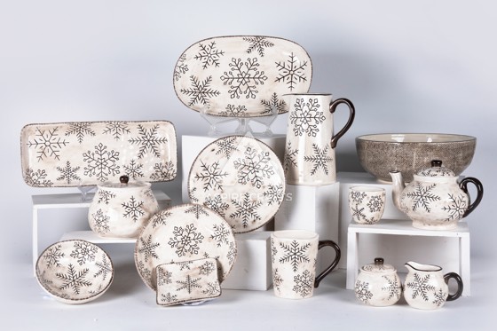 On-trend Ceramic Crafts for Your Christmas Decorations