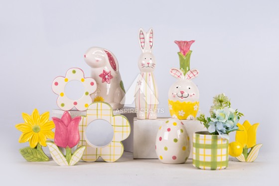 Floral Decor: Easter Rabbit Cup