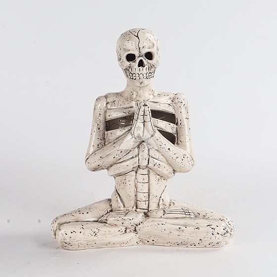 Creepy Ceramic Skull Statue for Halloween