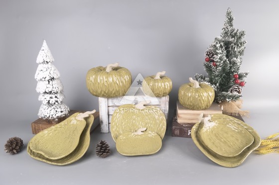 Elegant Pumpkin-Shaped Ceramic Plates & Jars