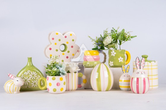 Cup & Planter Ceramics: Home Floral Accents