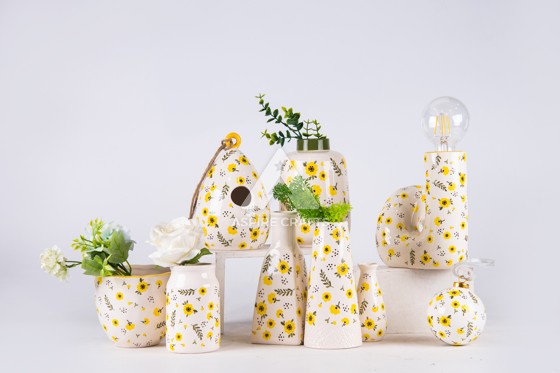 Blooming Ceramic Jars: Home Elegance