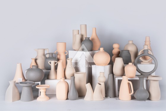 Ceramic Bottles & Pots: Personalized Home Decor