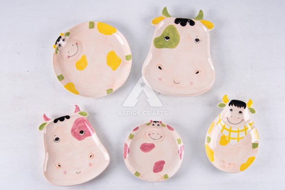 Stylish Ceramic Ox Dish for Daily Use