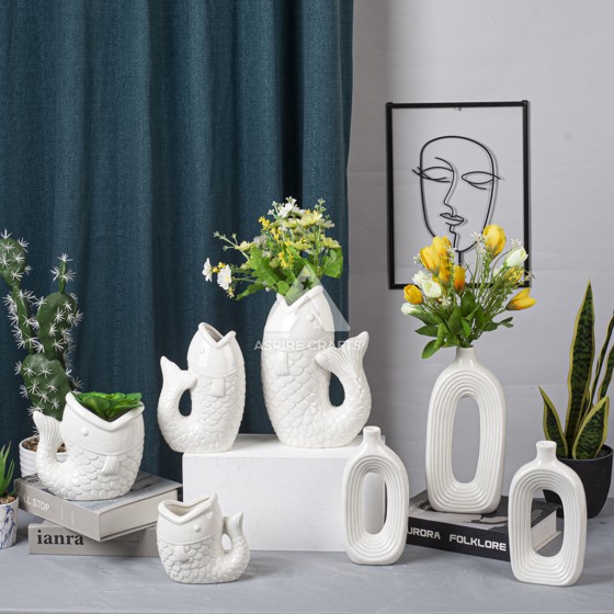 Unique Ceramic Vase-Candleholder Fusion for Home Beauty