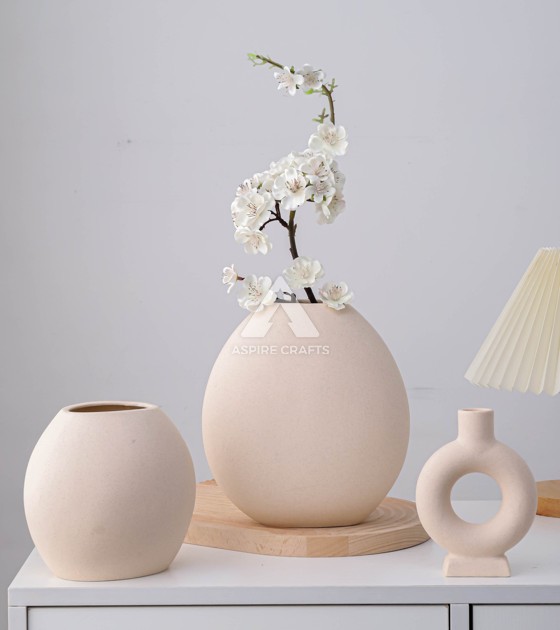 Light Terra Vase for Indoor Decor