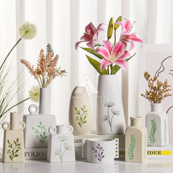 Chic Ceramic Vase Featuring Silkscreen Art