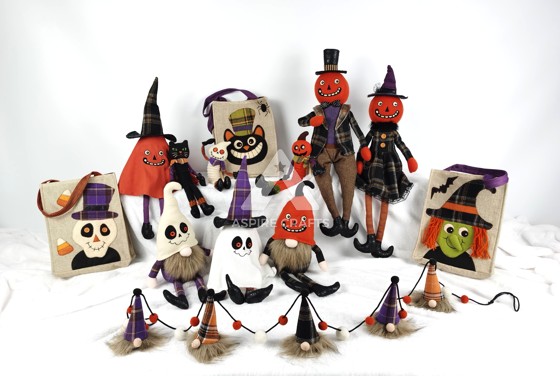 Spooky Fabric Ornaments for Halloween Fun