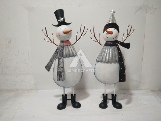 Festive Iron Snowman Christmas Decor