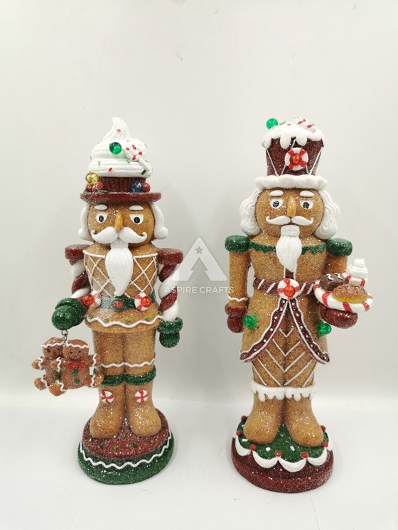 Festive Holiday Charm: Synthetic Polyresin Santa Claus Ornaments