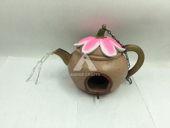 Garden Polyresin Teapot: Nature & Elegance