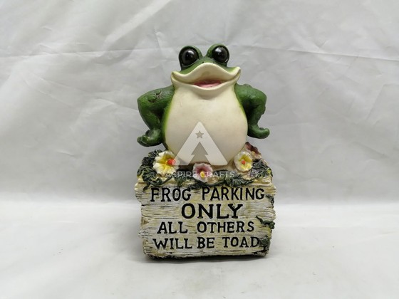 Polyresin Garden Frog: A Charming Ornament for Outdoor Spaces