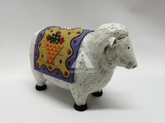 Polyresin Garden Sheep: Outdoor Fun