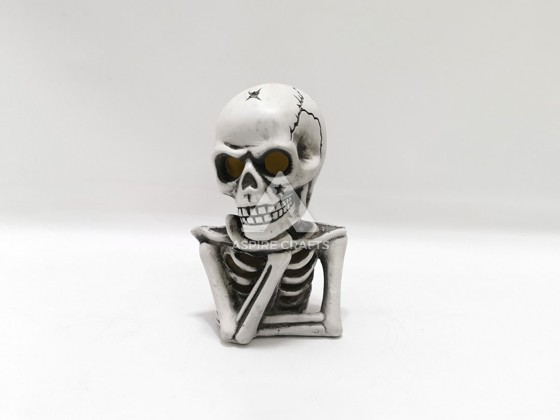 Enchanted Synthetic Polyresin Halloween Skull Ornaments