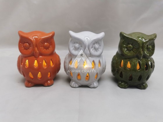 Harvest Festival Polyresin Owl: Embodying Abundance and Joy