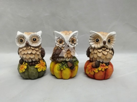 Polyresin Owl Craft for Harvest Season